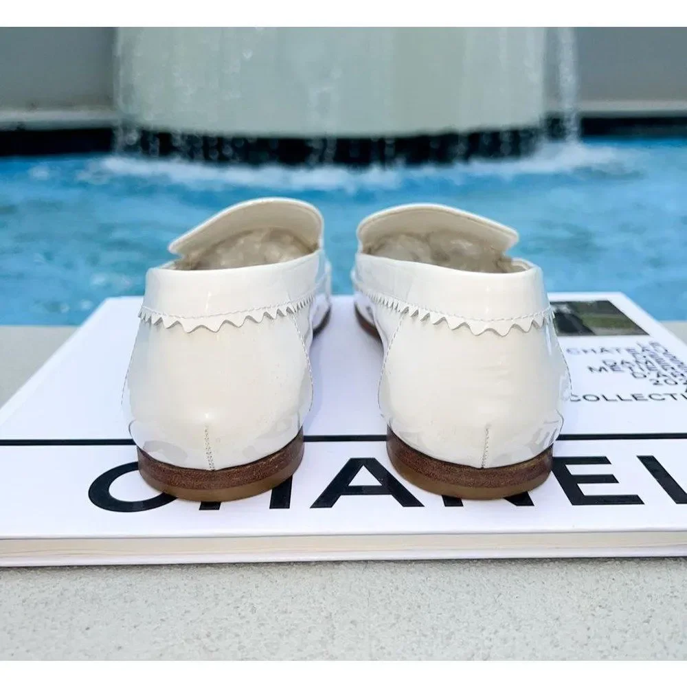 Authentic CHANEL Mocassin White Chain Link Leather CC Logo Loafers Size IT37 - Picture 8 of 14